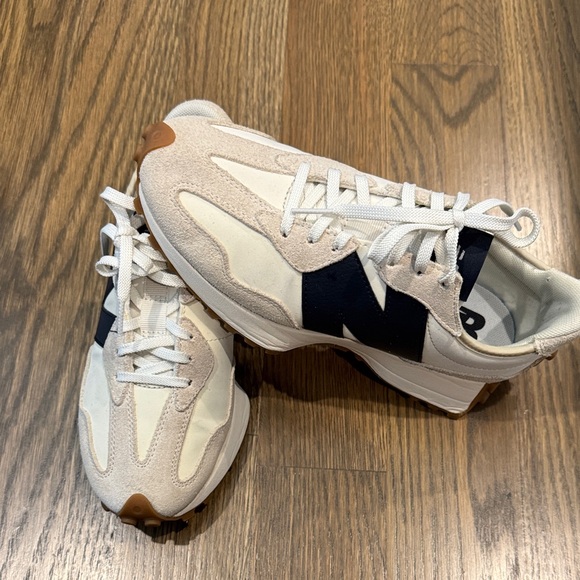 New Balance Shoes - Woman  Cream and dark navy  Sneakers